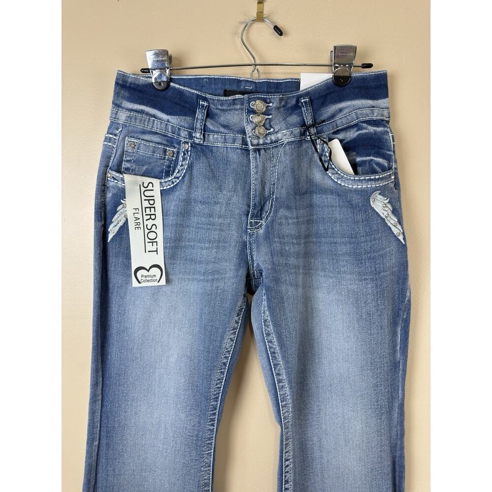 New Sky Premium Women’s Jeans Size 13 Mid Rise Flare Heart Embellished Y2K - Picture 4 of 13